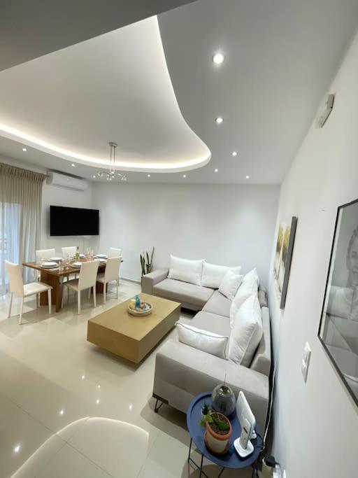 The Cosy Nest - Breakfast Lncluded Apartamento Rhodes City Exterior foto